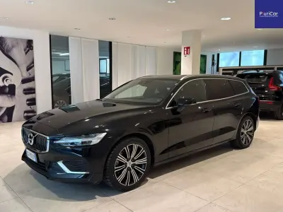 Usata Volvo V60 Inscription 253 CV (186 kW) 2021 Nero Station wagon