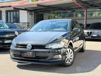 Usata VW Polo 65 CV (47 kW) 2018 Grigio Utilitaria