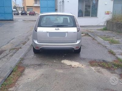 Usata Ford Focus 109 CV (80 kW) 2008 Grigio Station wagon