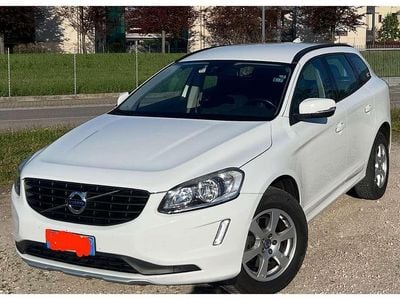 Usado Volvo XC60 Momentum 150 CV (110 kW) 2016 Blanco SUV