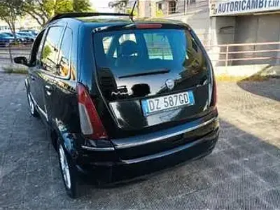 Usata Lancia Musa 90 CV (66 kW) 2009 Monovolume