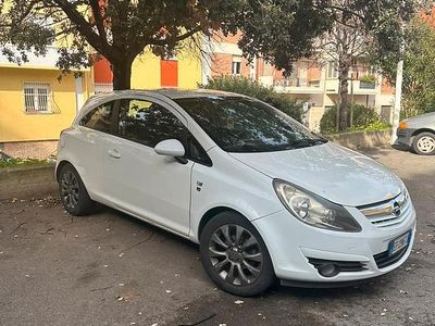 Usata Opel Corsa 95 CV (69 kW) 2011 Bianco Utilitaria