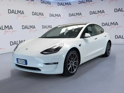 Usata Tesla Model 3 152 kW (208 CV) 2022 Bianco Berlina