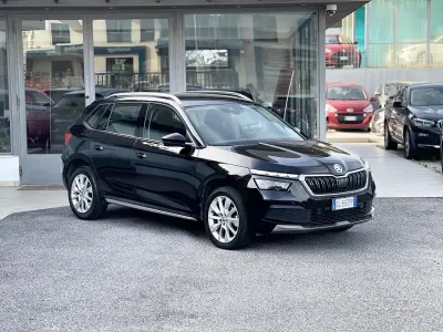 Usata Skoda Kamiq 110 CV (80 kW) 2022 Nero SUV