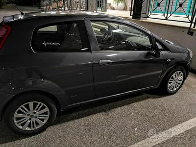 Usata Fiat Grande Punto 120 CV (88 kW) 2008 Grigio Utilitaria