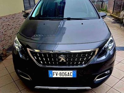 Usata Peugeot 2008 Access 75 CV (55 kW) 2019 Grigio SUV