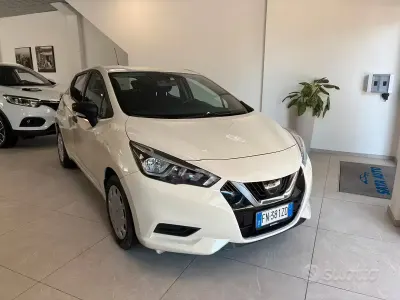 Usata Nissan Micra Acenta 71 CV (52 kW) 2018 Beige Utilitaria