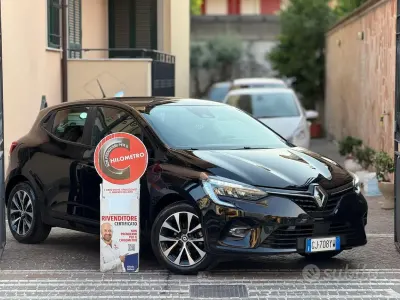 Usata Renault Clio V Intens 101 CV (74 kW) 2022 Nero Berlina