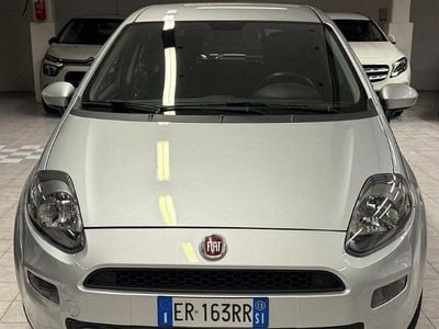 Bianco Usata 2013 Fiat Punto Lounge Berlina | 6500 € (Buon prezzo)
