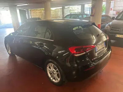 Usata Mercedes A180 Business 116 CV (85 kW) 2019 Nero Berlina