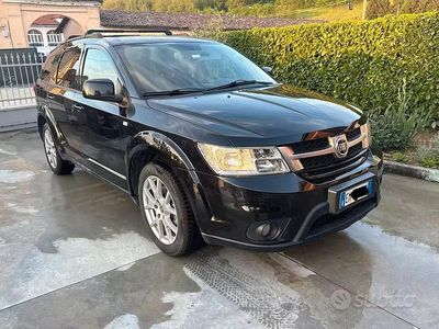Usata Fiat Freemont 140 CV (102 kW) 2012 Nero SUV