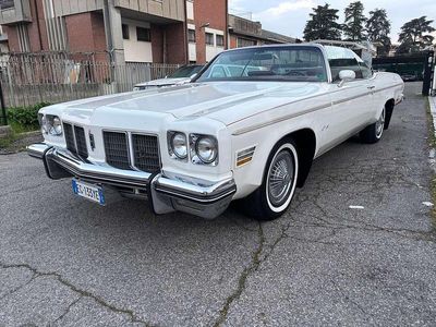 Usata Oldsmobile Delta 88 272 CV (200 kW) 1975 Bianco Cabrio