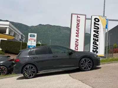 Gebraucht VW Golf VIII GTD 200 PS (147 kW) 2022 Grau Limousine