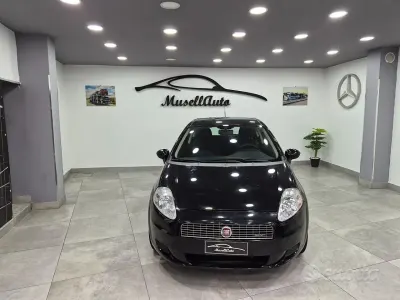 Usata Fiat Grande Punto Dynamic 75 CV (55 kW) 2007 Nero Utilitaria