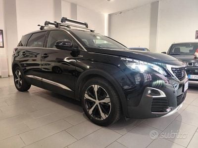 Usata Peugeot 5008 GT-line 120 CV (88 kW) 2017 Nero SUV
