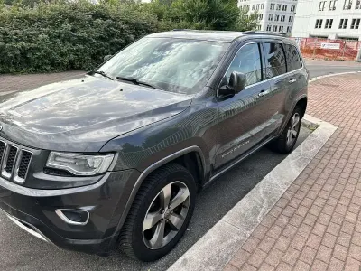 Usata Jeep Grand Cherokee Overland 241 CV (177 kW) 2016 Grigio SUV