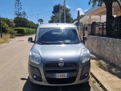 Käytetty Fiat Doblò Emotion 135 HP (99 kW) 2010 Tila-auto