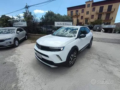 Usado Opel Mokka Elegance 110 CV (80 kW) 2023 Blanco SUV