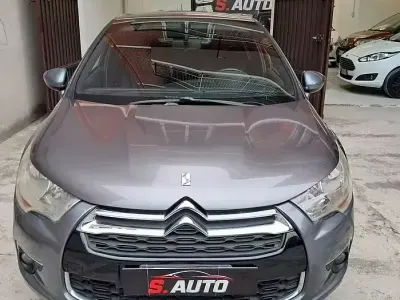 Usata Citroën DS4 Sport Chic 111 CV (81 kW) 2012 Grigio Utilitaria