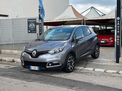 Usata Renault Captur 90 CV (66 kW) 2015 Grigio SUV