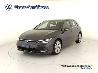 Usata VW Golf VIII Style 131 CV (96 kW) 2021 Grigio Berlina
