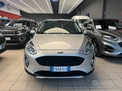 Usata Ford Fiesta Active 86 CV (63 kW) 2019 Grigio Utilitaria