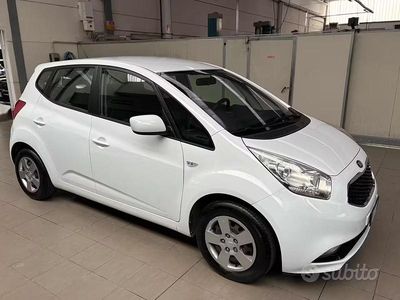 Usata Kia Venga Active 90 CV (66 kW) 2019 Bianco Utilitaria