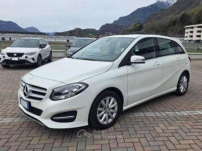 Usata Mercedes B180 109 CV (80 kW) 2016 Bianco Monovolume