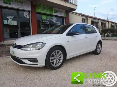 Usata VW Golf VIII 131 CV (96 kW) 2020 Grigio Berlina