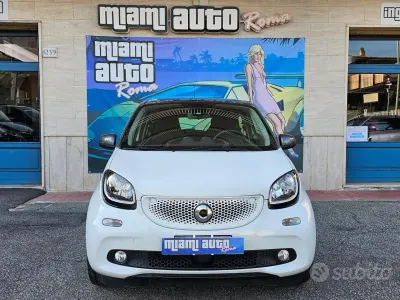 Usata Smart ForFour Passion 71 CV (52 kW) 2018 Bianco Utilitaria