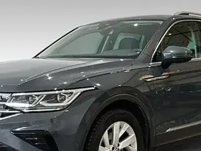 Usata Toyota Corolla Cross Lounge 199 CV (146 kW) 2023 Nero SUV
