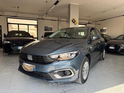 Nouvelle Fiat Tipo Garmin 132 ch (97 kW) 2026 Gris Berline