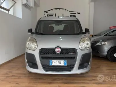 Usata Fiat Doblò Dynamic 105 CV (77 kW) 2011 Grigio Monovolume