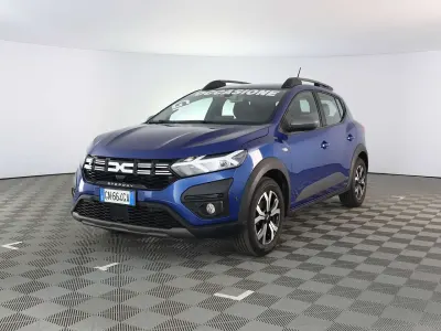 Usata Dacia Sandero Comfort 101 CV (74 kW) 2023 Blu iron Berlina