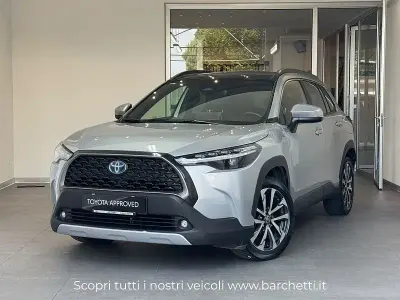 Usata Toyota Corolla Cross Lounge 197 CV (144 kW) 2023 Argento SUV