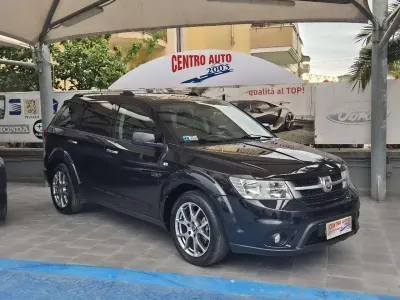 Usata Fiat Freemont Cross 170 CV (125 kW) 2015 Nero SUV