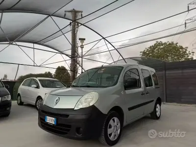 Usata Renault Kangoo 75 CV (55 kW) 2011 Blu Monovolume