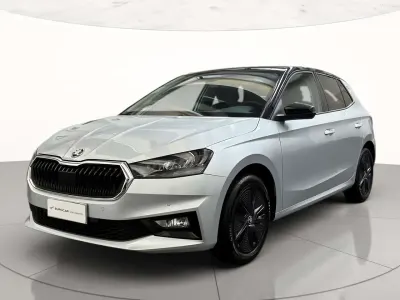 Usata Skoda Fabia Selection 95 CV (69 kW) 2025 Argento brillante metallizzato Utilitaria