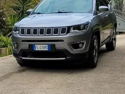 Usata Jeep Compass 120 CV (88 kW) 2017 Grigio SUV