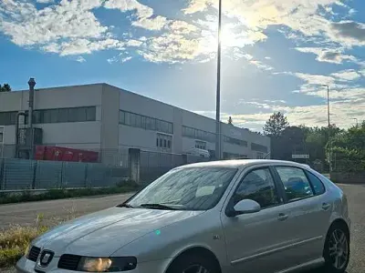Usata Seat Leon FR 150 CV (110 kW) 2005 Grigio Utilitaria