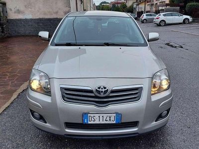 Usata Toyota Avensis 177 CV (130 kW) 2008 Grigio Berlina