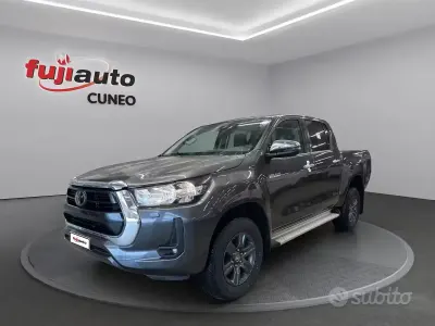 Nouvelle Toyota HiLux Lounge 150 ch (110 kW) 2026 Gris Pick-up