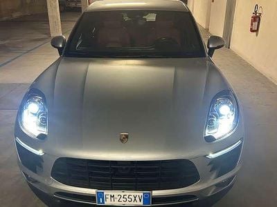 Usata Porsche Macan 250 CV (183 kW) 2017 Grigio SUV