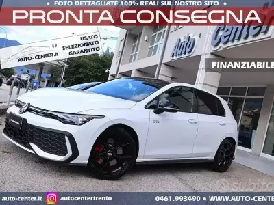 Usata VW Golf VIII GTI 265 CV (194 kW) 2024 Bianco Berlina