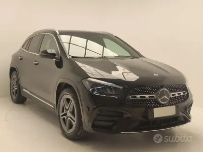 Usata Mercedes GLA180 AMG line 116 CV (85 kW) 2024 Nero SUV