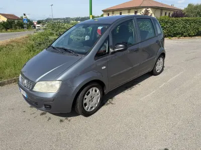 Usata Fiat Idea Active 77 CV (56 kW) 2012 Grigio Monovolume