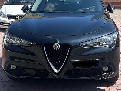 Usata Alfa Romeo Stelvio 160 CV (117 kW) 2021 Nero SUV