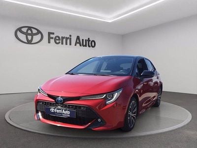 Usata Toyota Corolla Style 122 CV (89 kW) 2019 Emotional red&black Berlina