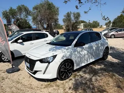 Usata Peugeot 208 101 CV (74 kW) 2020 Bianco Utilitaria