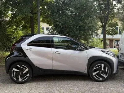 Nuova Toyota Aygo X Premium 92 CV (67 kW) 2026 SUV